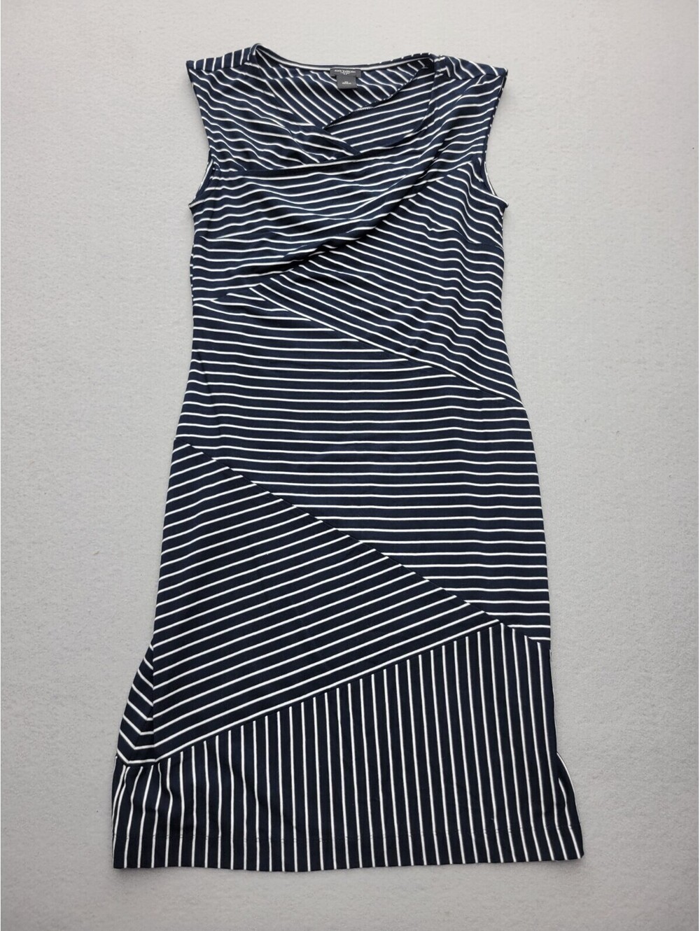 Ann Taylor Womens Dress Size XS White/Navy Shift MIni Sleeveless Stripes Casual